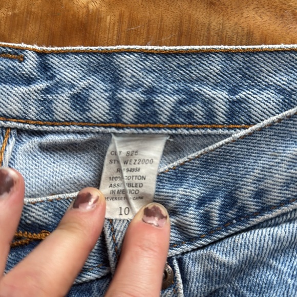 Vintage straight leg Kirkland signature soft faded blue jeans size 4/6 - Picture 4 of 15